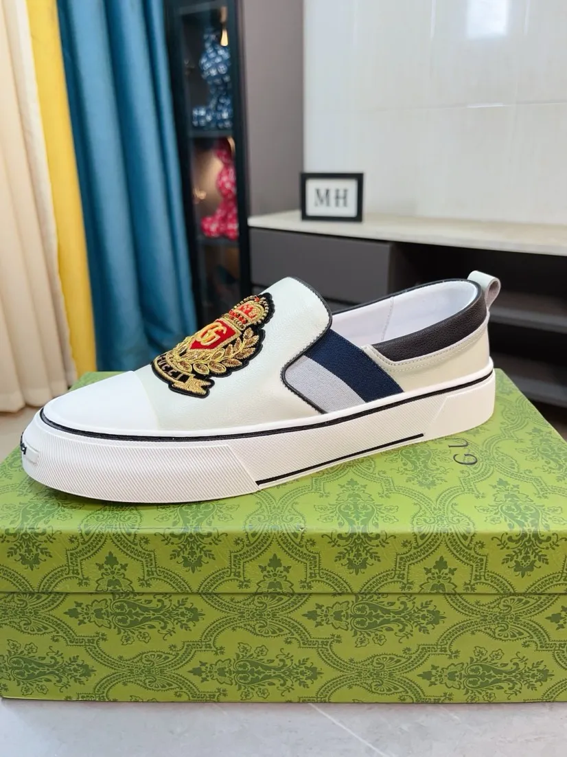 Men's shoes 💰458🌹🌹GUCCI [Gucci] New high-end brand of men's shoes, the latest fashionable casual men's shoes, trendy and versatile, relaxed and sporty style, uppers imported from Italy, first-layer cowhide, genuine leather lining, and ultra-fine workmanship. Original personalized fashionable rubber wear-resistant outsole, light and comfortable on the foot, size 38-44